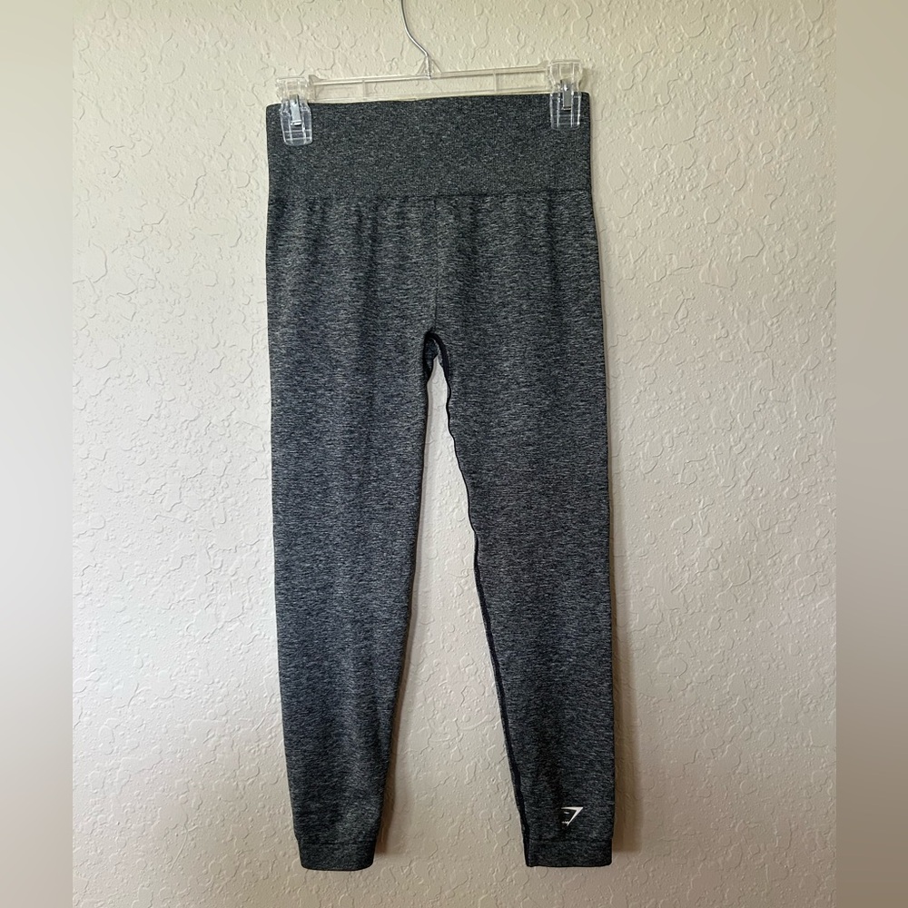Gymshark Gray Leggings Stretchy Knit Activewear - Picture 3 of 5
